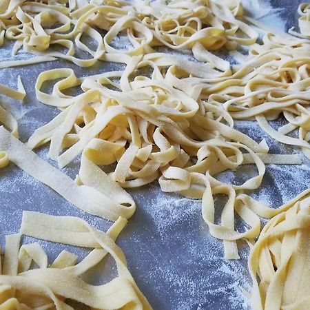 Albergo Ristorante Guidi ปิสโตยา ภายนอก รูปภาพ