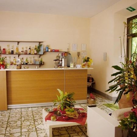 Albergo Ristorante Guidi ปิสโตยา ภายนอก รูปภาพ