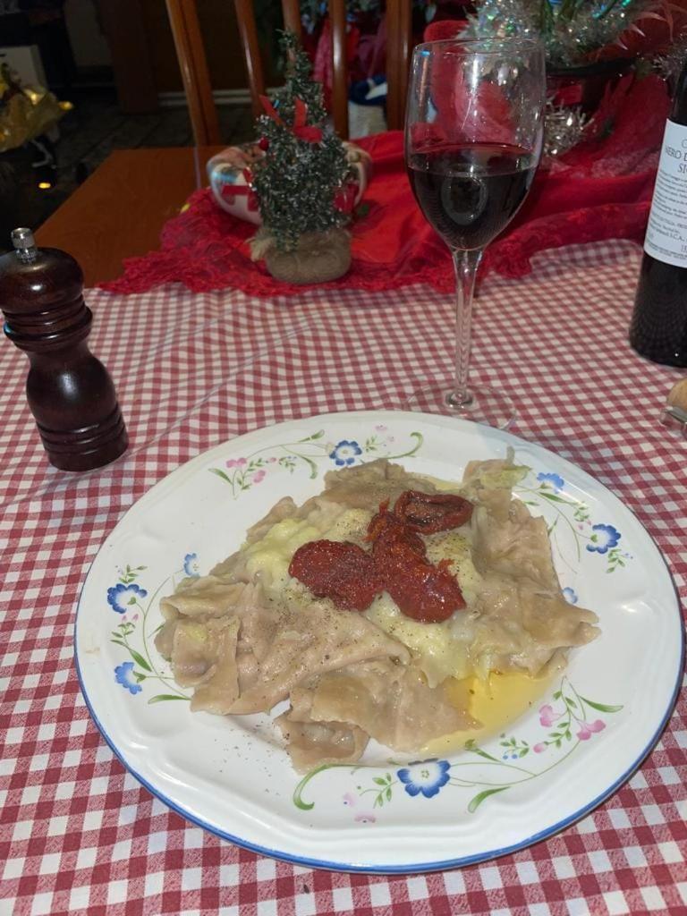 Albergo Ristorante Guidi ปิสโตยา ภายนอก รูปภาพ