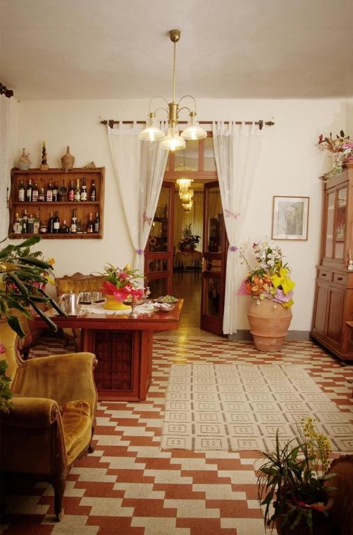 Albergo Ristorante Guidi ปิสโตยา ภายนอก รูปภาพ