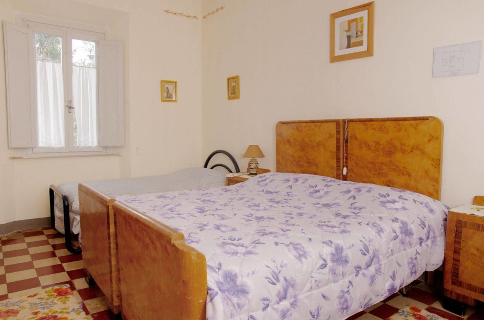 Albergo Ristorante Guidi ปิสโตยา ภายนอก รูปภาพ